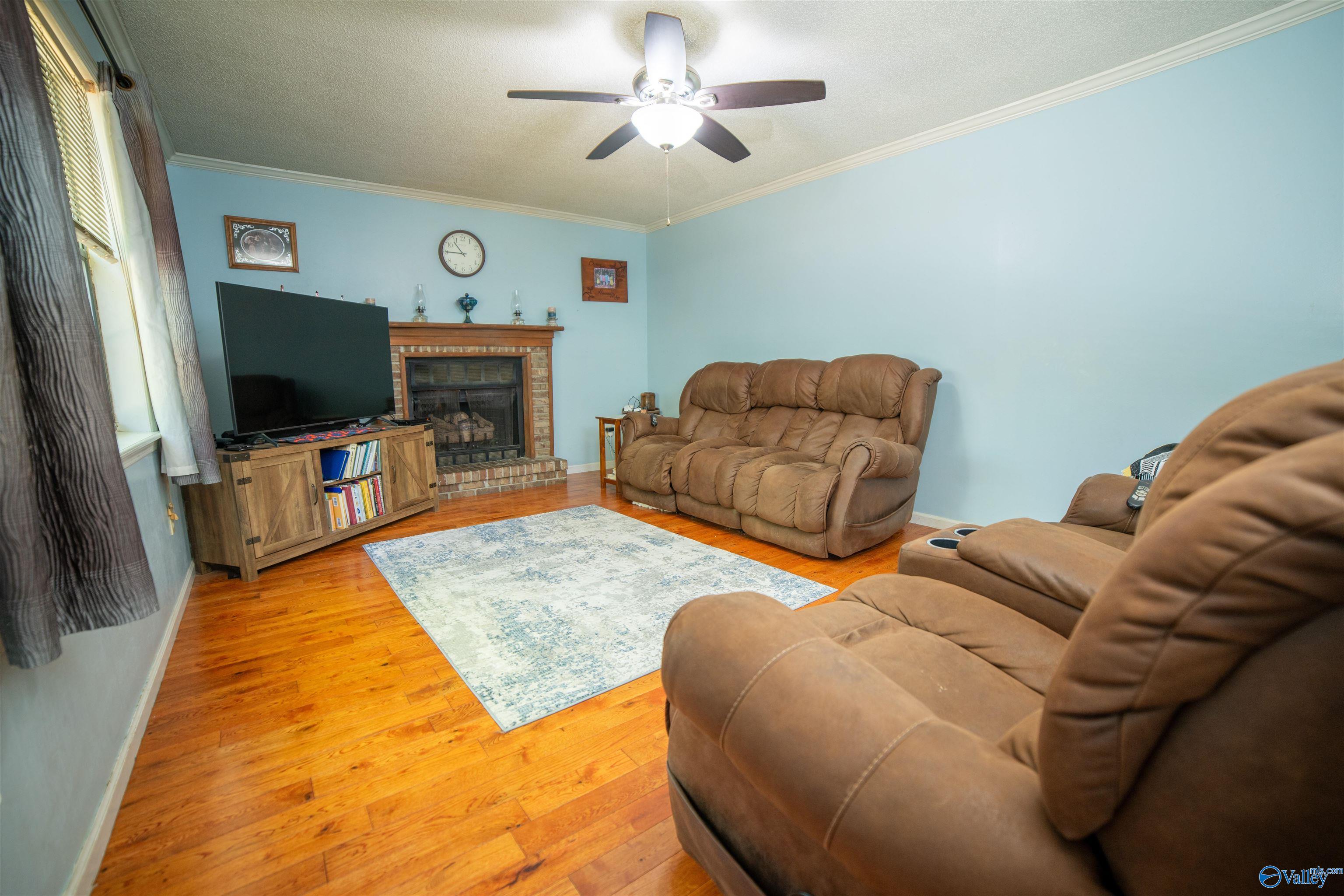 1219 NW Laquita Drive