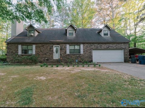 Homes For Sale - 1219 NW Laquita Drive<br/> Arab, AL 35016