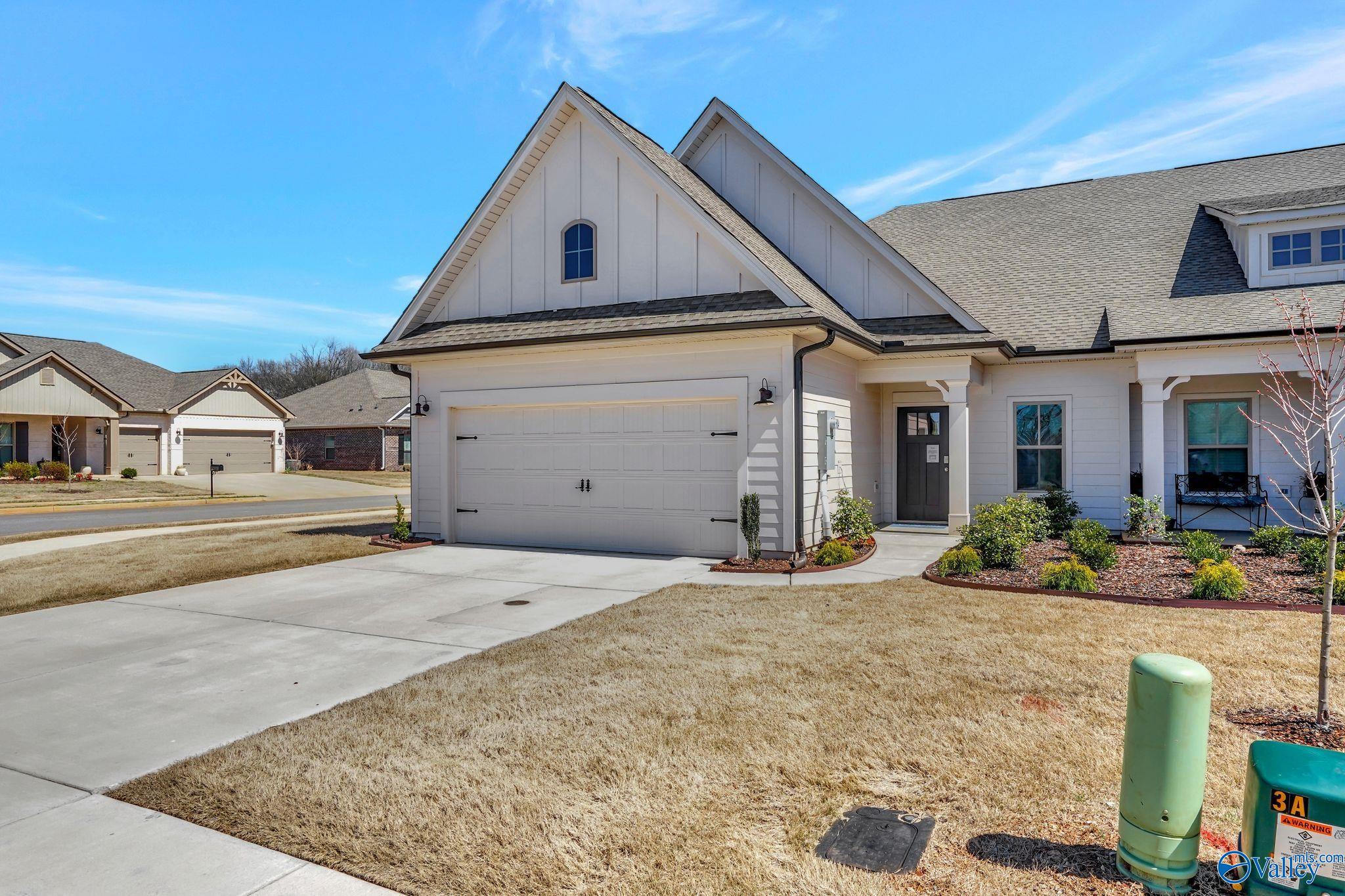 12389 Whitcomb Circle, Athens, Alabama image 2