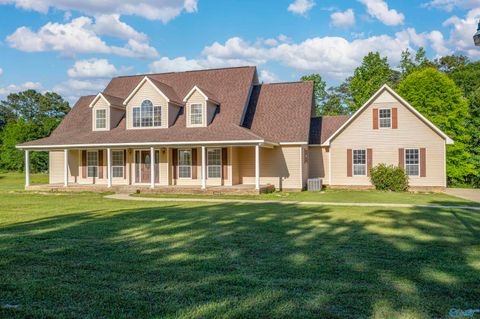 Homes For Sale - 1550 Landline Road<br/> Southside, AL 35907