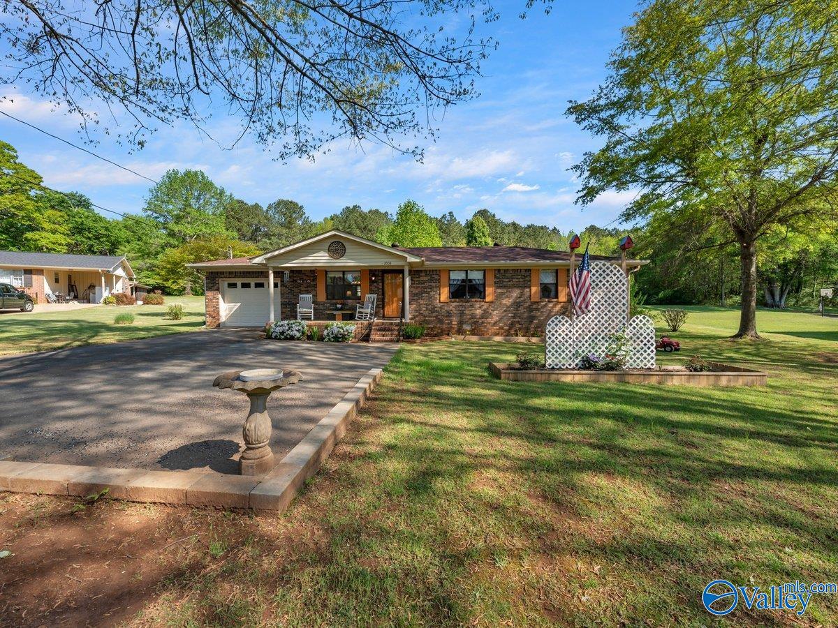 2003 Cunningham Street