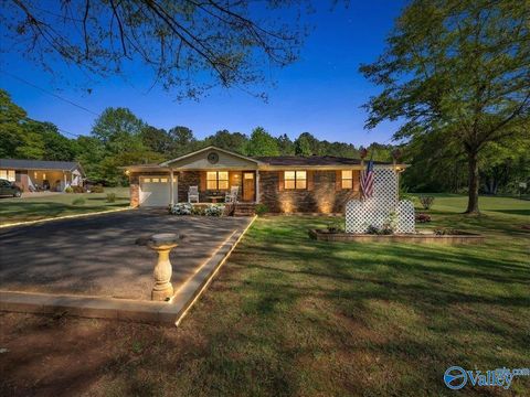 2003 Cunningham Street Scottsboro AL 35769