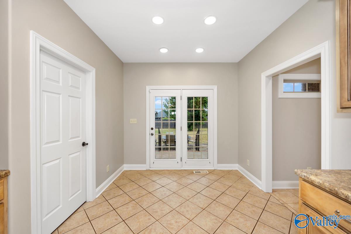 24527 Queen Annes Lace, Athens, Alabama image 18
