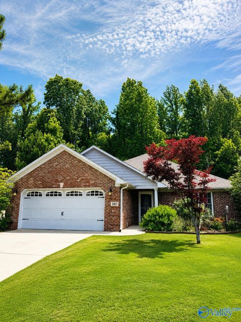 Homes For Sale - 140 Autumn Branch Drive<br/> Madison, AL 35757