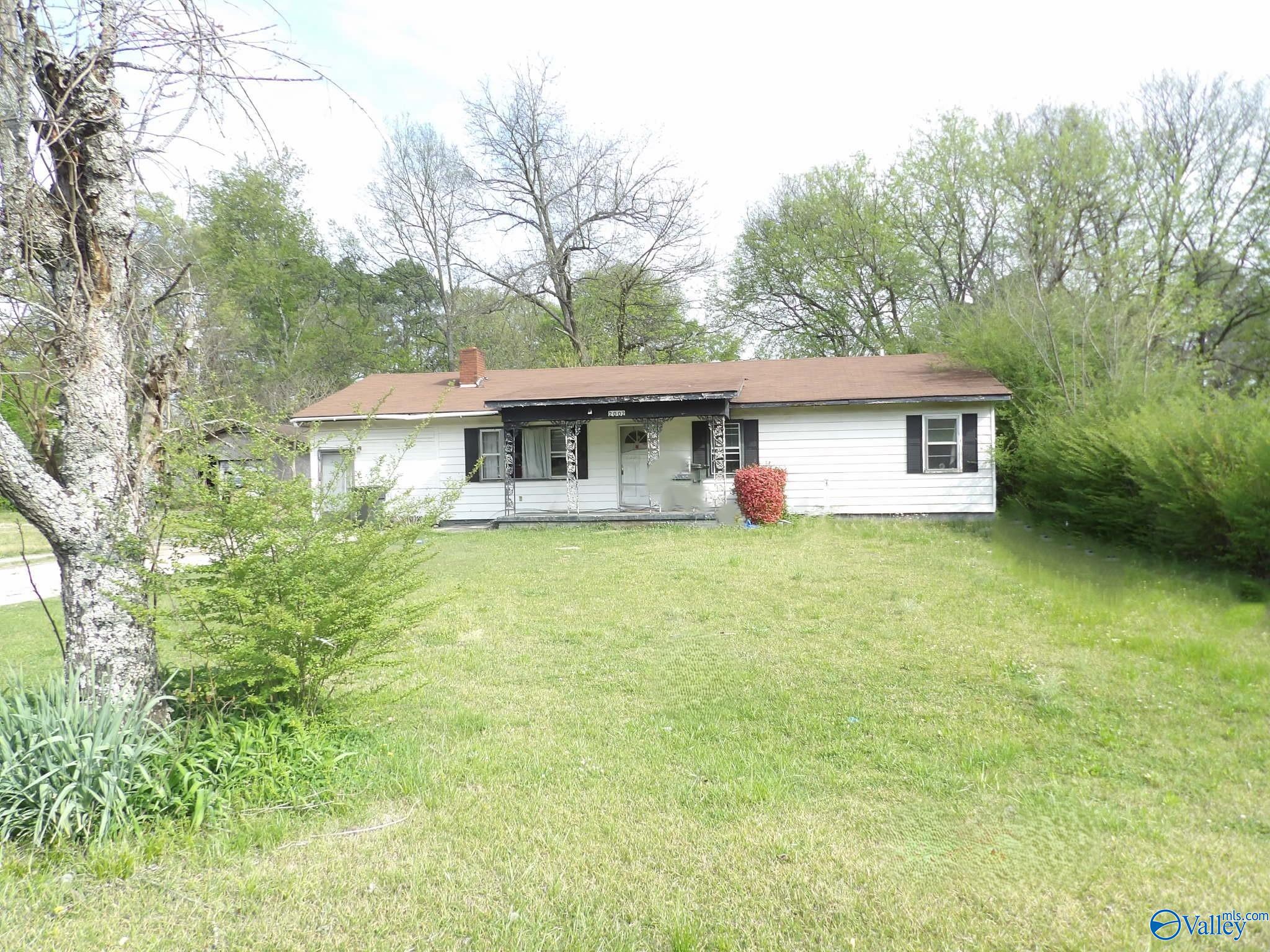 2002 Montgomery Street SW