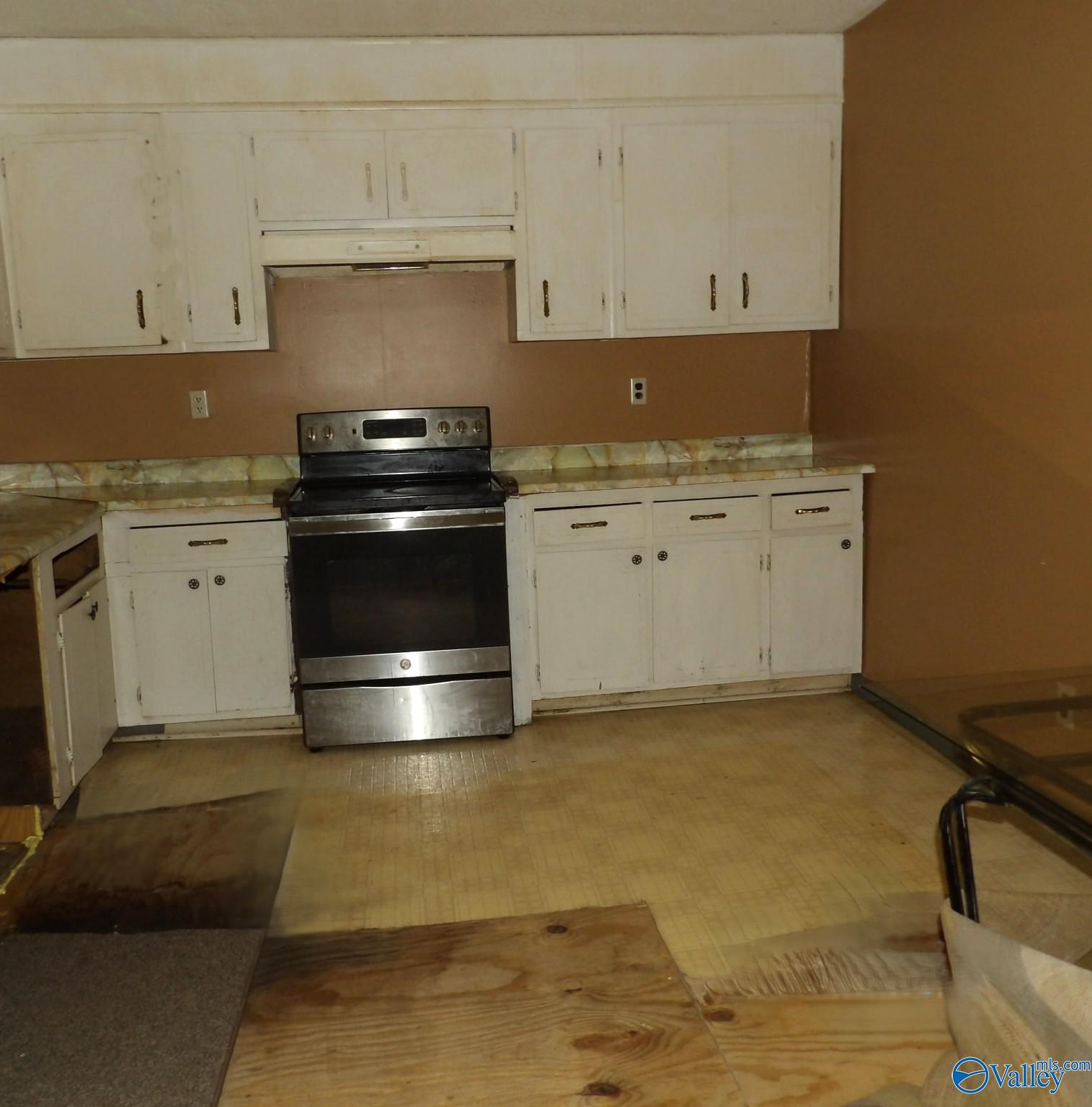 2002 Montgomery Street SW