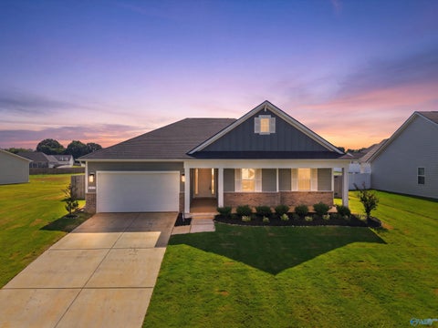 Homes For Sale - 111 Jude Lane<br/> Hazel Green, AL 35750