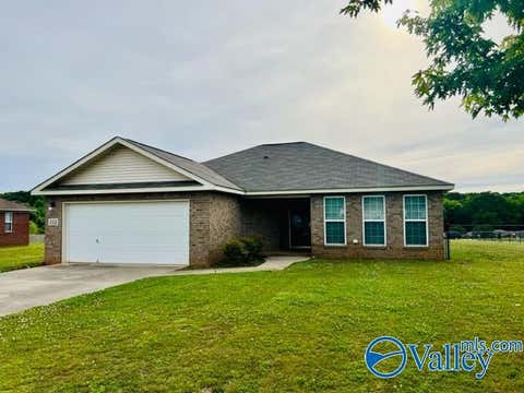 Homes For Sale - 132 Ladd Road<br/> Huntsville, AL 35811