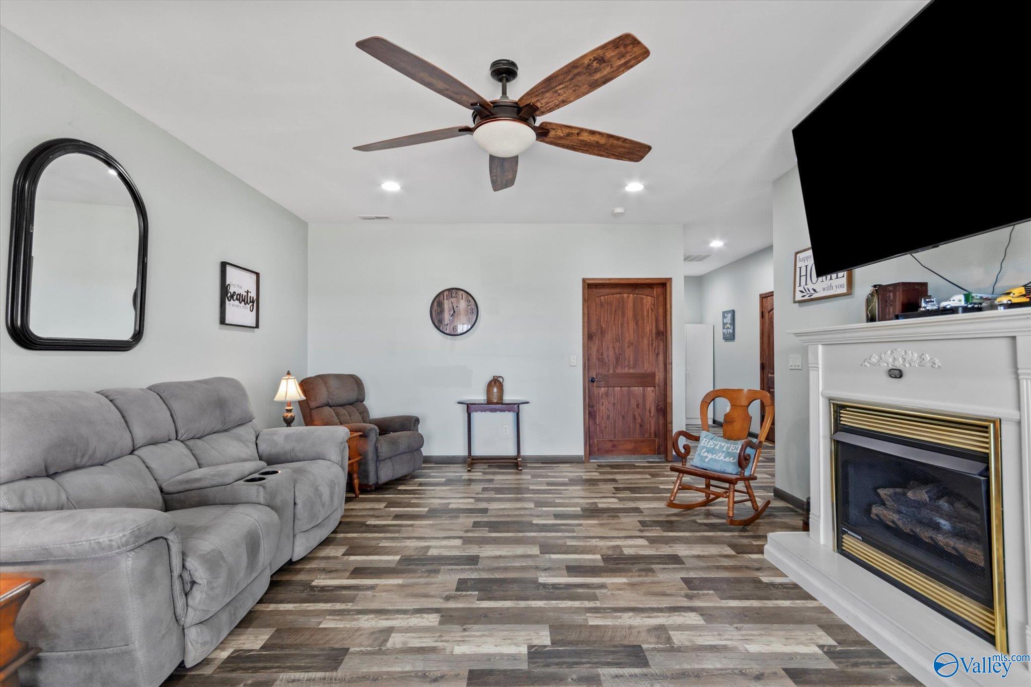 5477 Wyeth Mountain Road