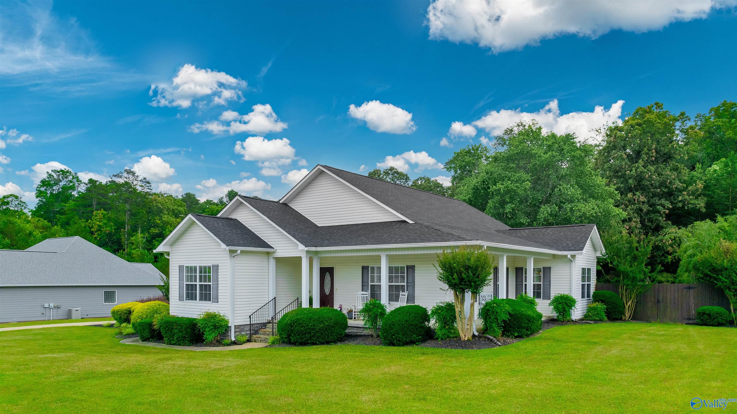 3814 Landon Lane, Fort Payne, Alabama image 2