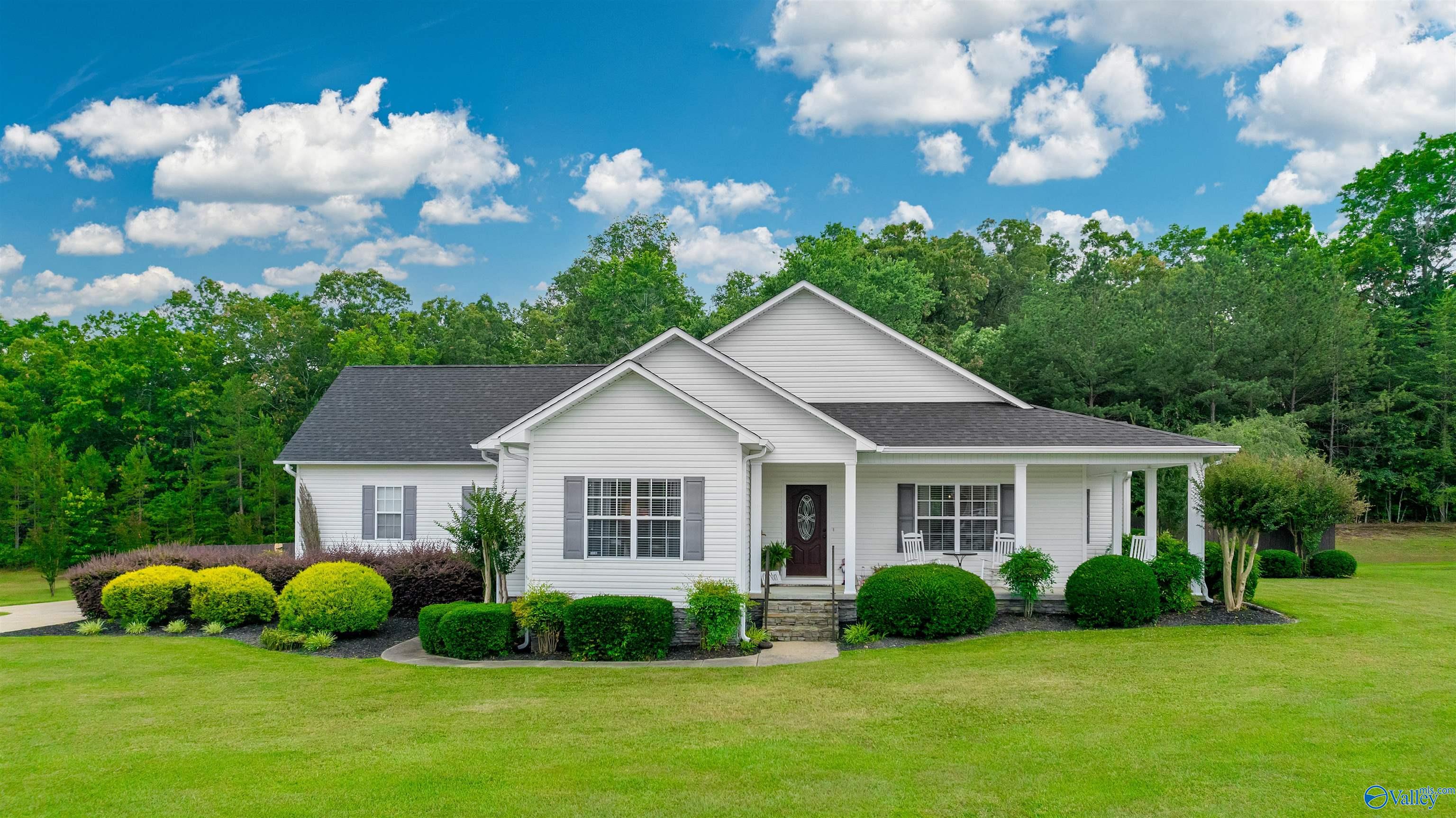 3814 Landon Lane, Fort Payne, Alabama image 1