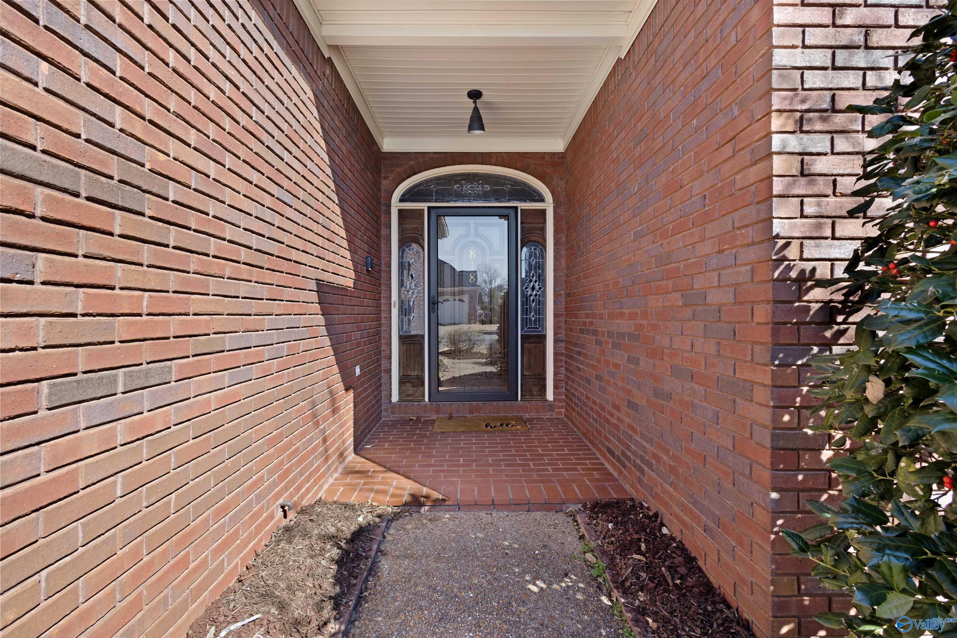 818 Village Court, Decatur, Alabama image 3