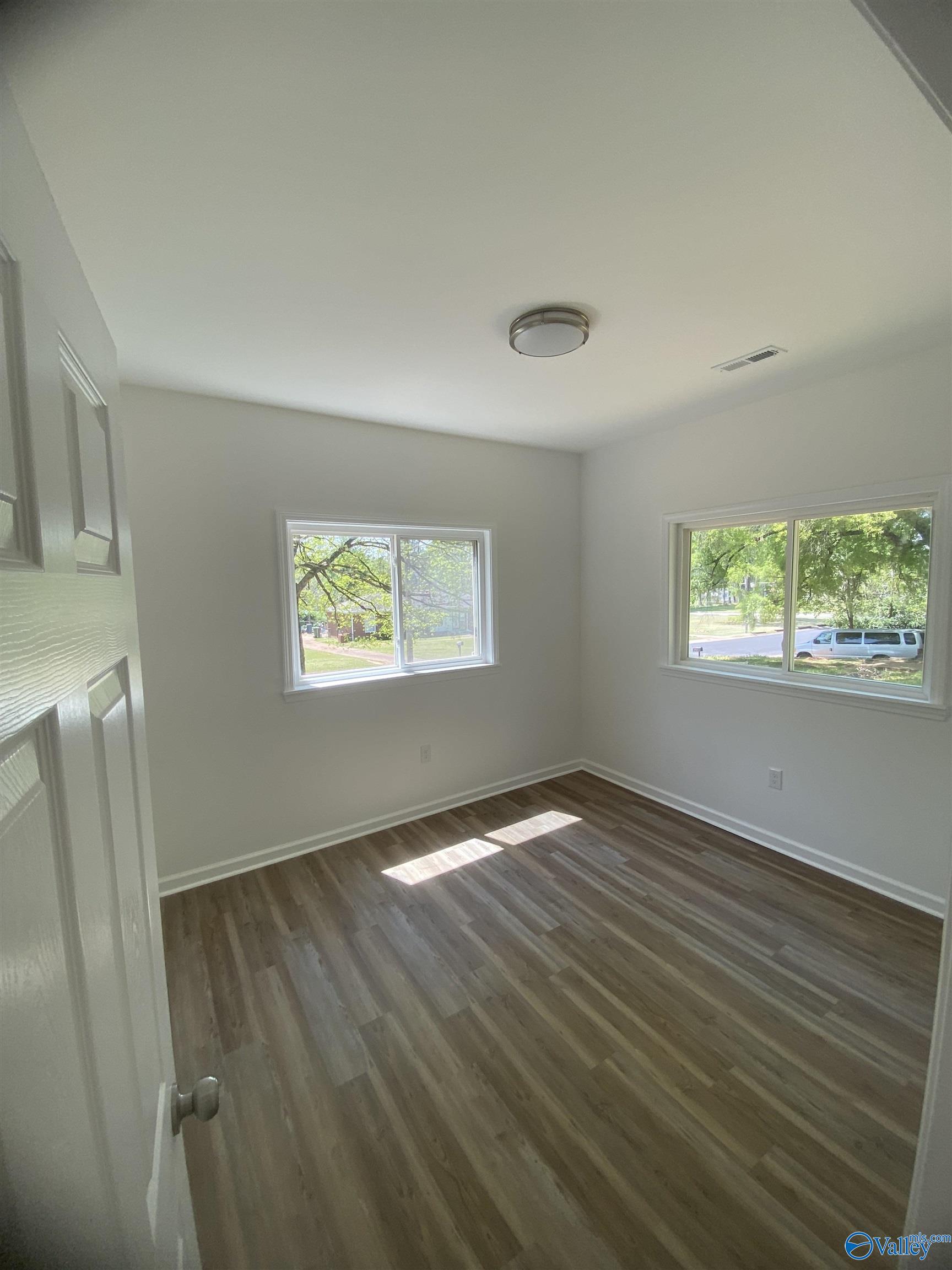 4505 Lakeview Drive, Huntsville, Alabama image 11