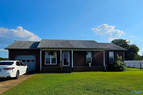 Homes For Sale - 11447 Friend Road<br/> Athens, AL 35611