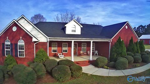 Homes For Sale - 305 County Highway 48<br/> Blountsville, AL 35031