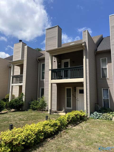 Townhouse For Rent - 427 NE Russell Street<br/> Huntsville, AL 35801
