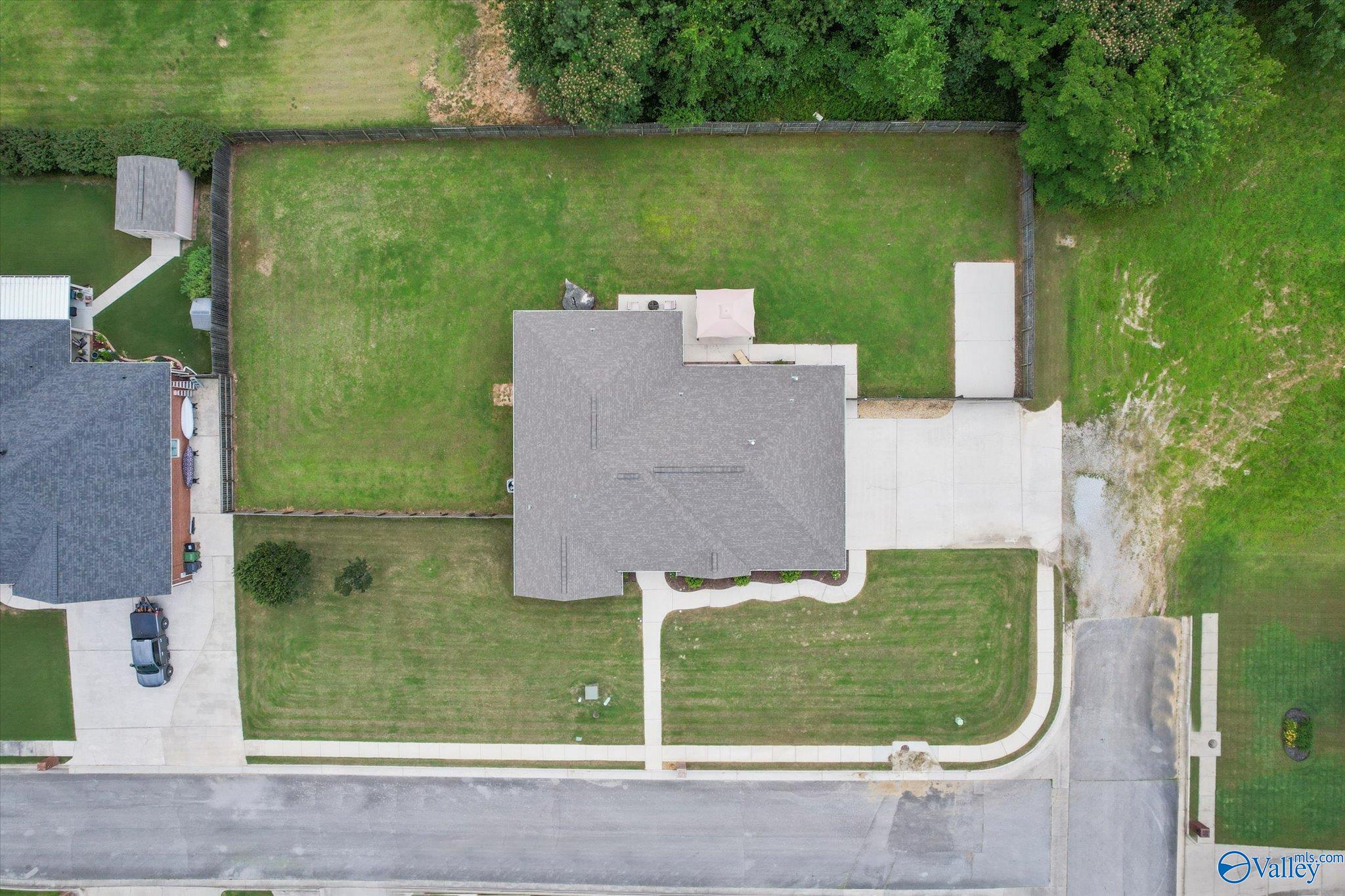 2239 Naples Drive, Decatur, Alabama image 37