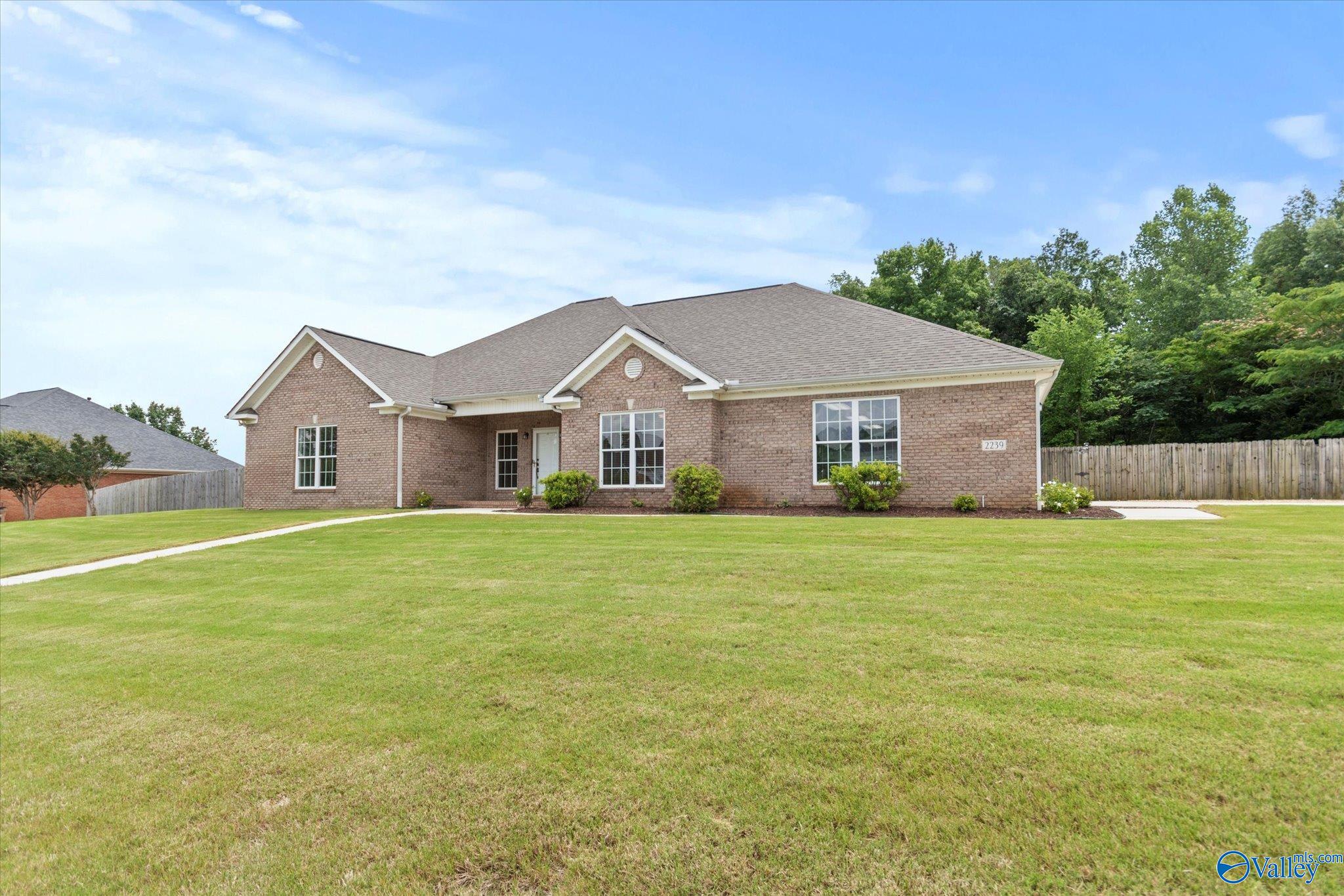 2239 Naples Drive, Decatur, Alabama image 33