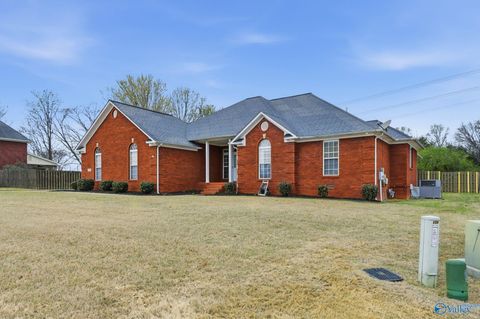 Photo of 162 Whippoorwill Drive, Huntsville, AL 35811 (MLS # 21913068)