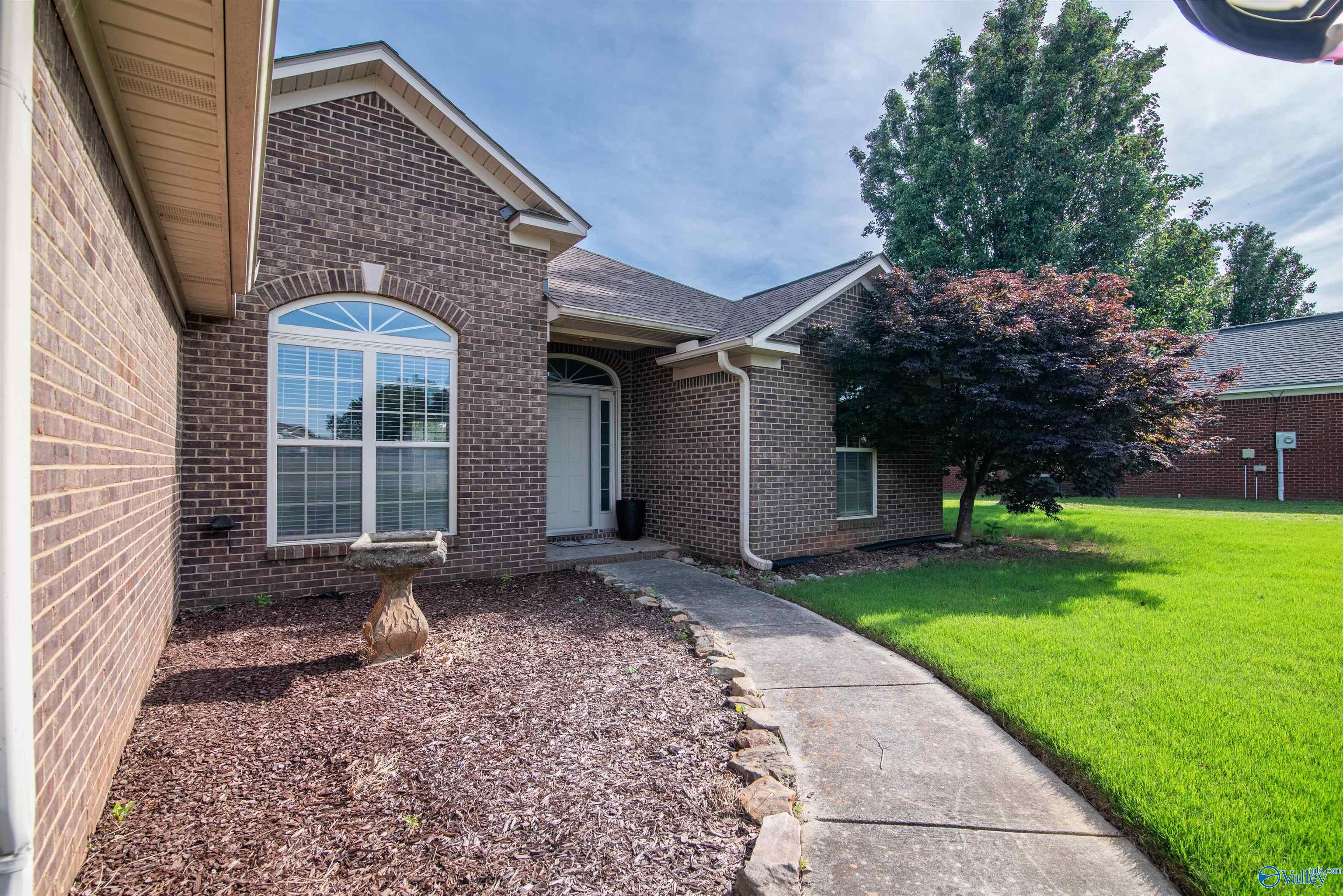 140 Cypress Drive, Decatur, Alabama image 3