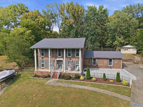 Homes For Sale - 7801 Tea Garden Road<br/> Huntsville, AL 35802