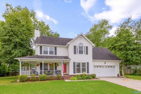 Photo of 104 Wigon Circle, Madison, AL 35758 (MLS # 21919377)