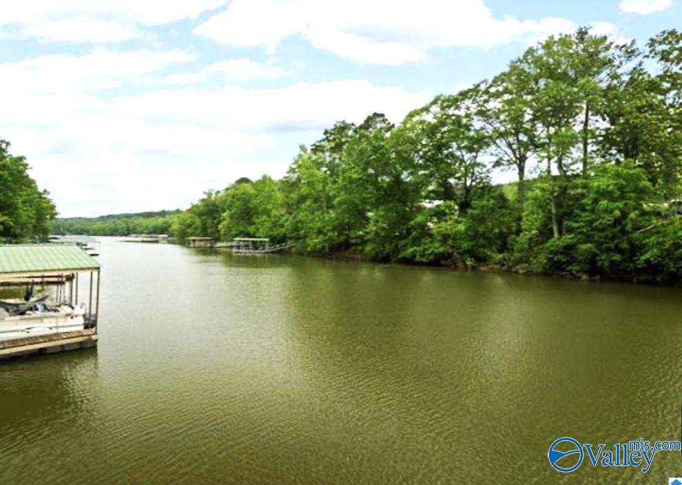 155 County Road 942