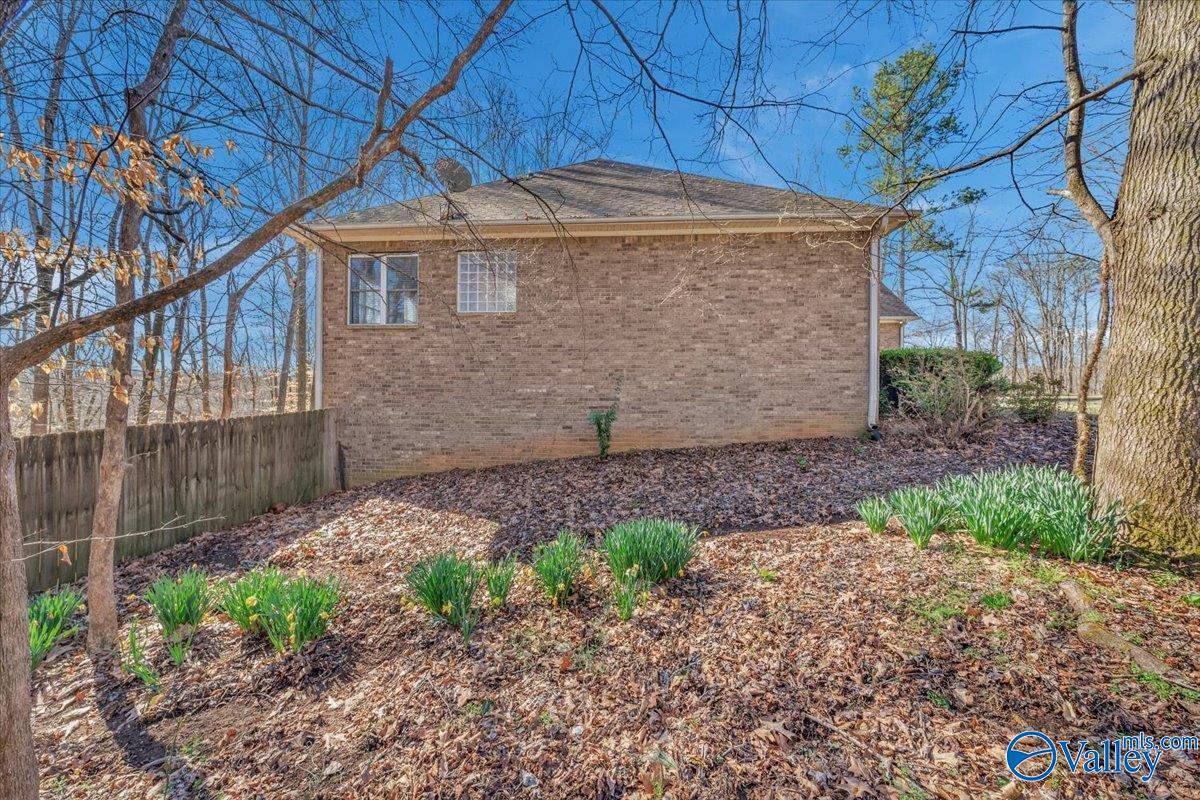 24434 Hickory Drive, Elkmont, Alabama image 7