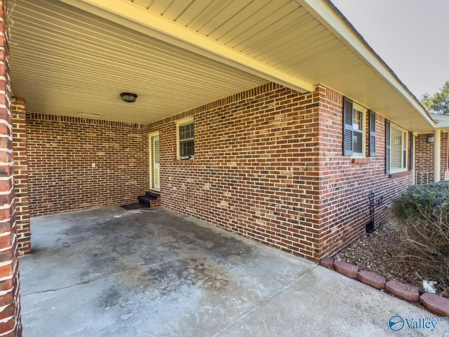 114 11th Place, Arab, Alabama image 4