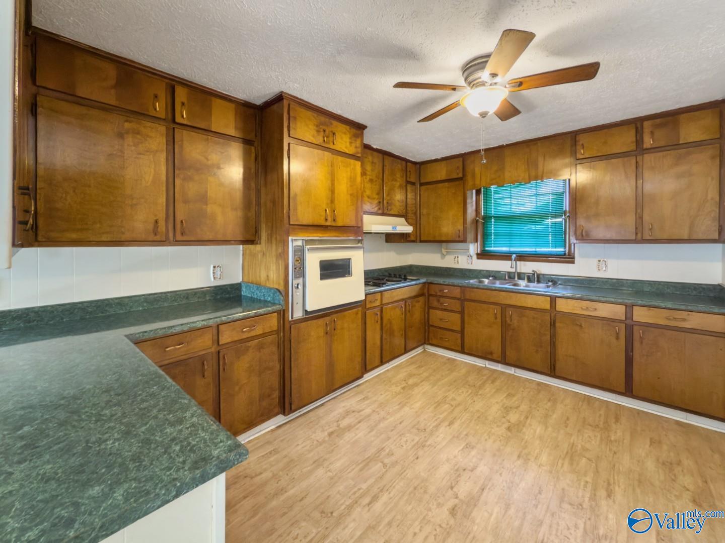 114 11th Place, Arab, Alabama image 12