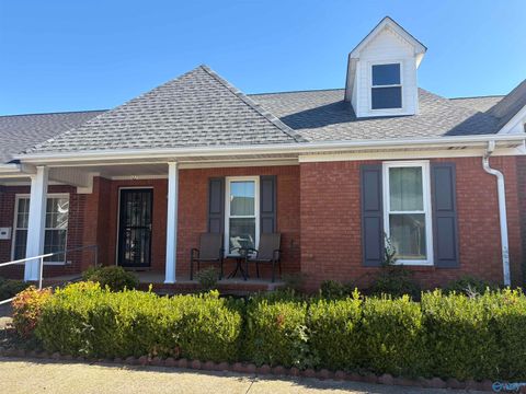 Townhouse For Sale - 167 Sycamore Place<br/> Limestone County, Athens, AL 35611