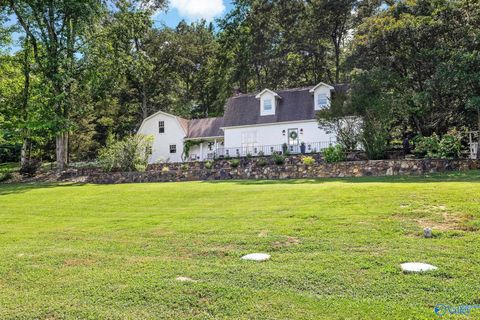 Homes For Sale - 68 Ramblewood Private Drive<br/> Hartselle, AL 35640