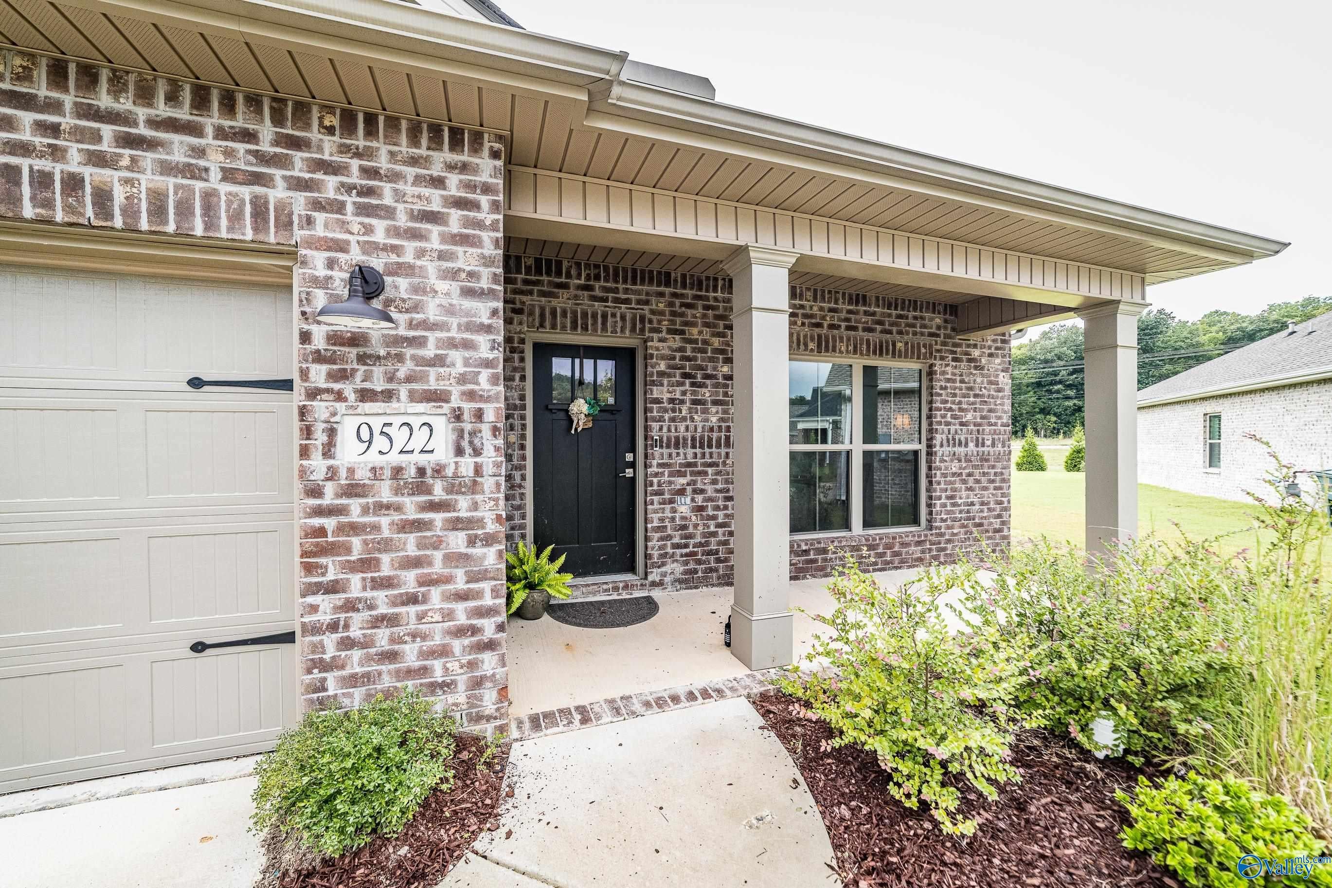 9522 Hampton Oak Drive