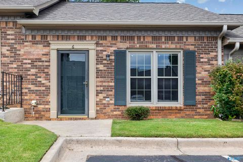 Condo For Sale - 8148 Oldfield Road #6<br/> Huntsville, AL 35802