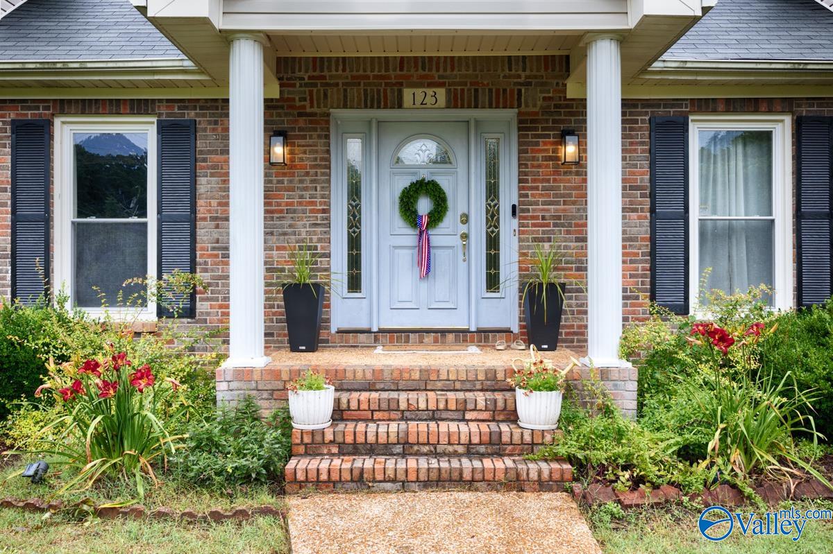 123 Steele Drive