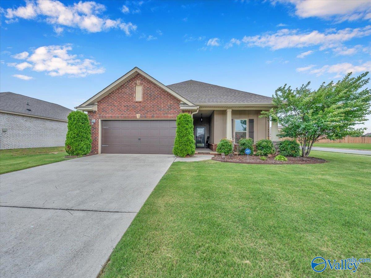 16057 Glenncrest Lane, Harvest, Alabama image 1