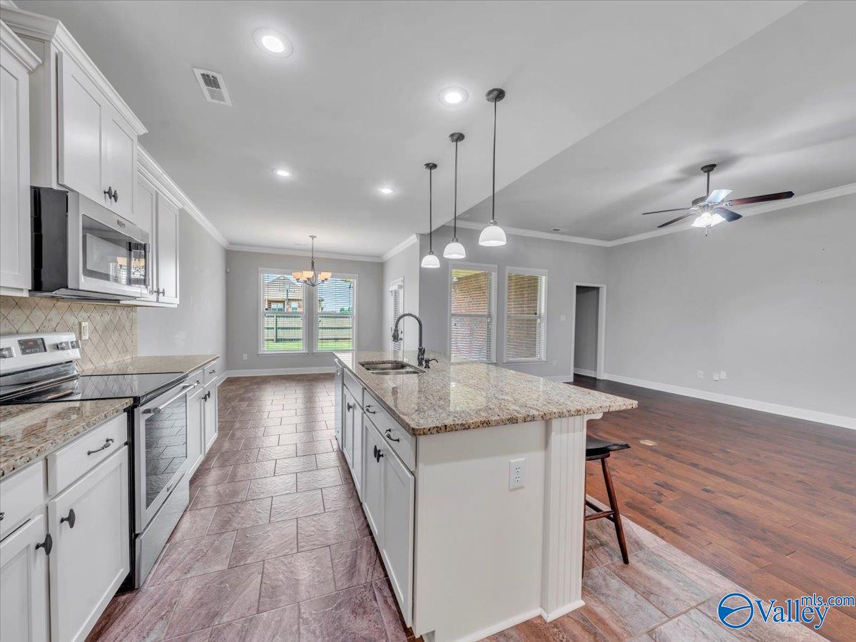 16057 Glenncrest Lane, Harvest, Alabama image 9