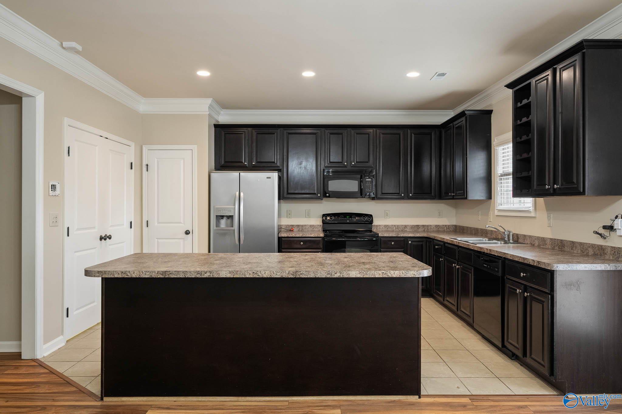121 Windsor Hill Road, Huntsville, Alabama image 5