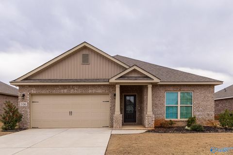 Homes For Sale - 106 Elaina Grey Court<br/> New Market, AL 35761