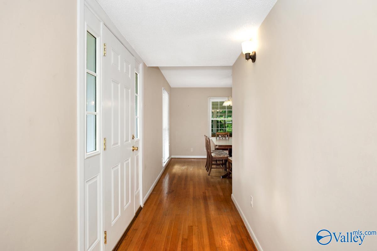 12001 Greenleaf Drive, Huntsville, Alabama image 12
