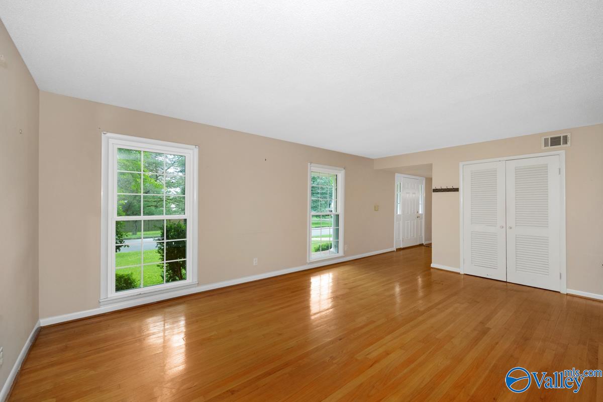 12001 Greenleaf Drive, Huntsville, Alabama image 9