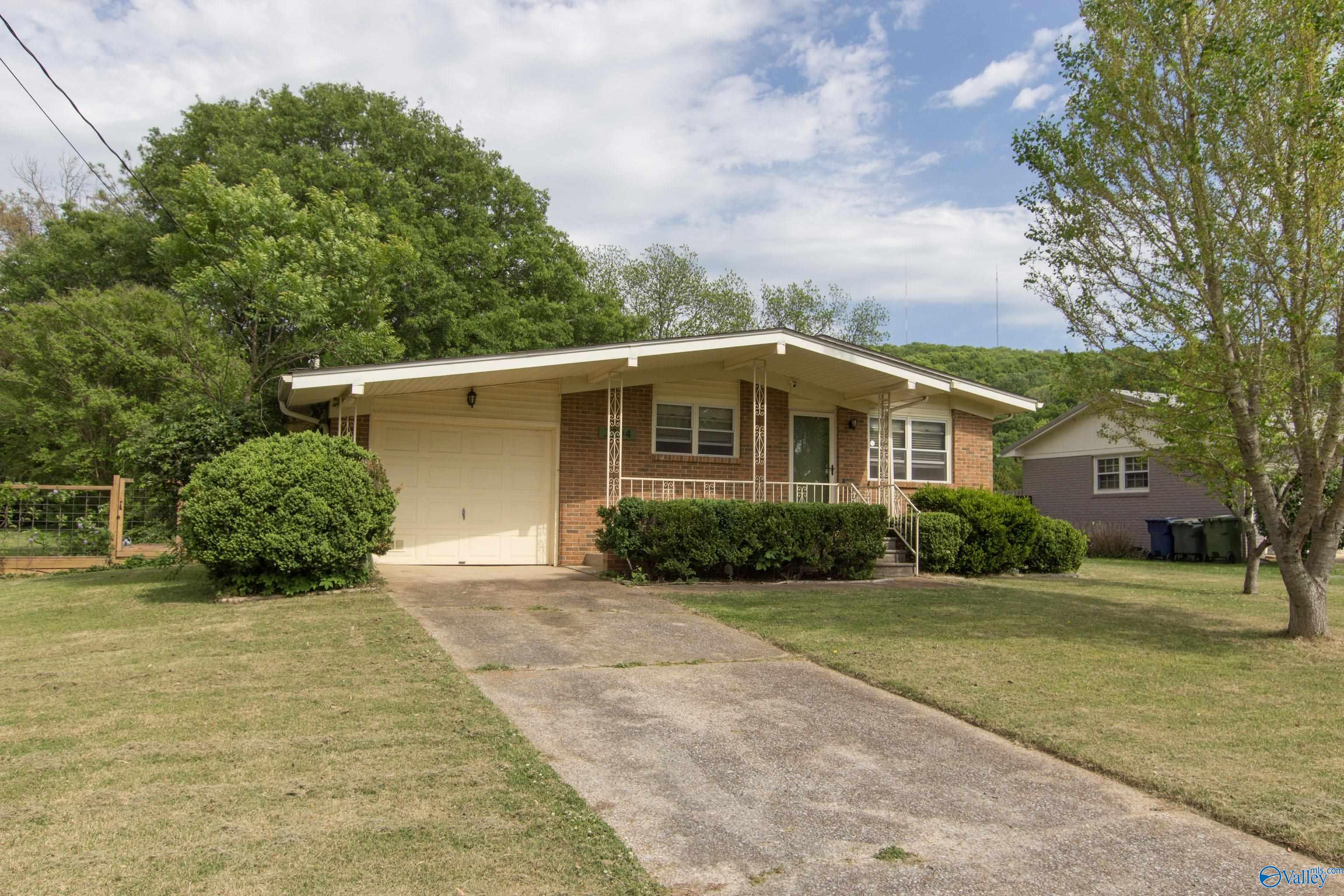 2004 Rodgers Drive NE