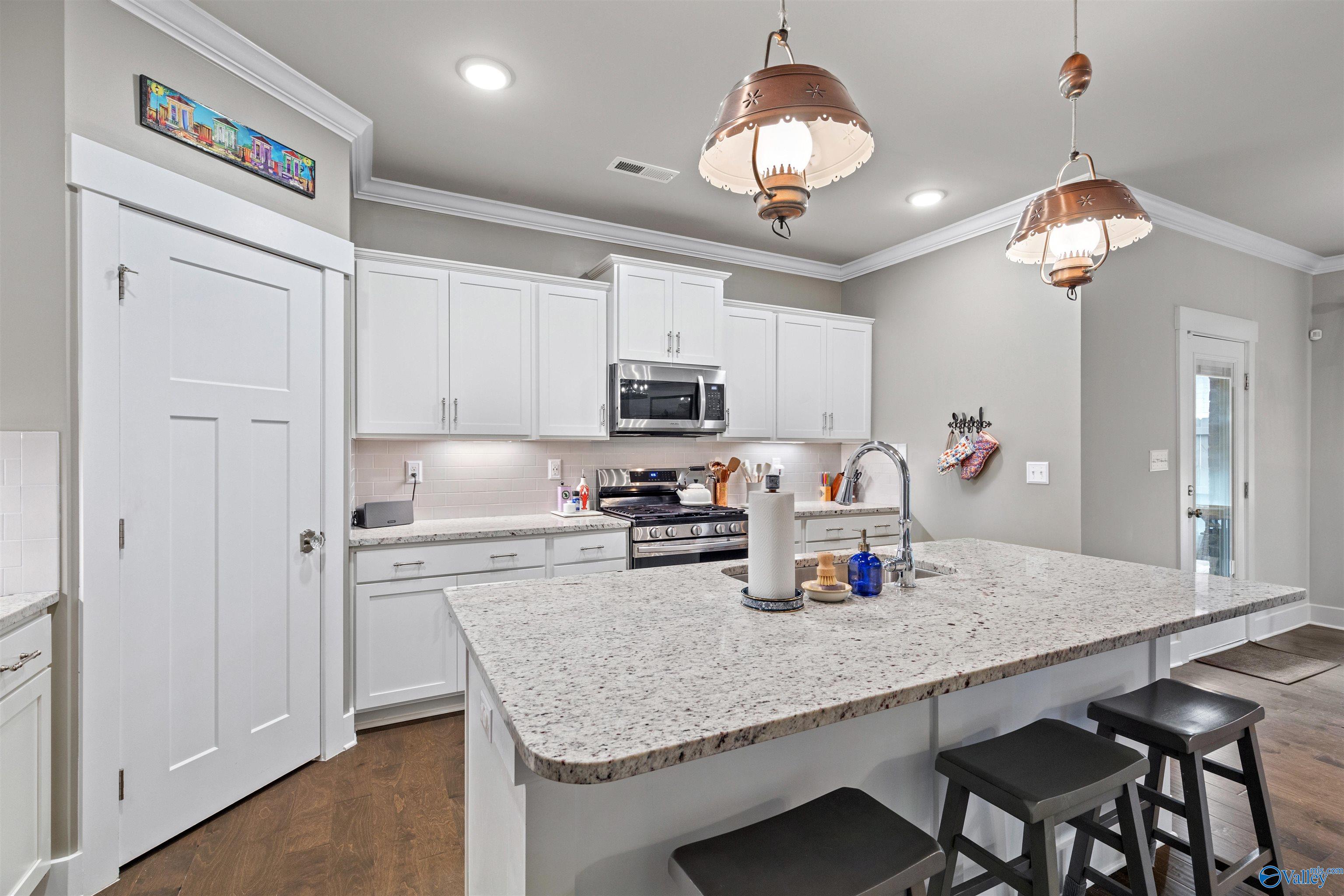 6521 Oak Meadow Drive, Owens Cross Roads, Alabama image 17