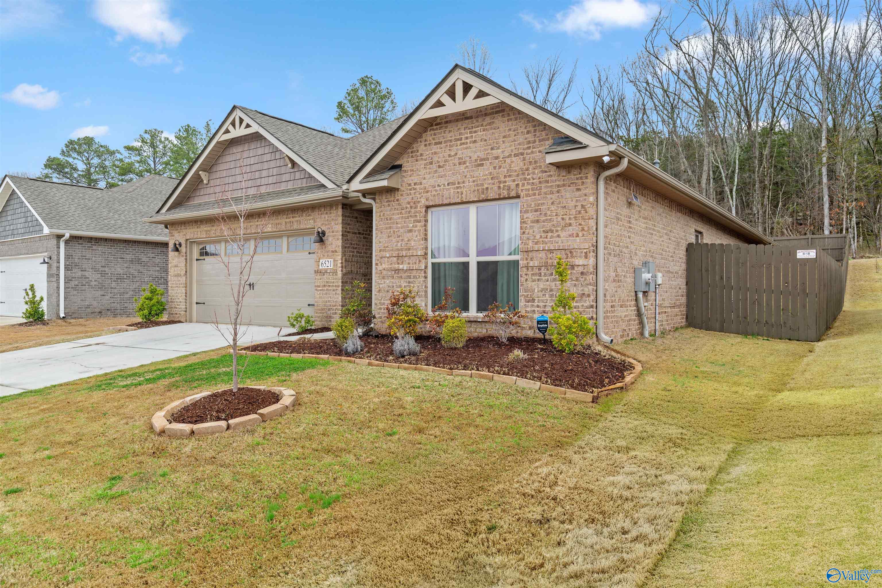 6521 Oak Meadow Drive, Owens Cross Roads, Alabama image 3