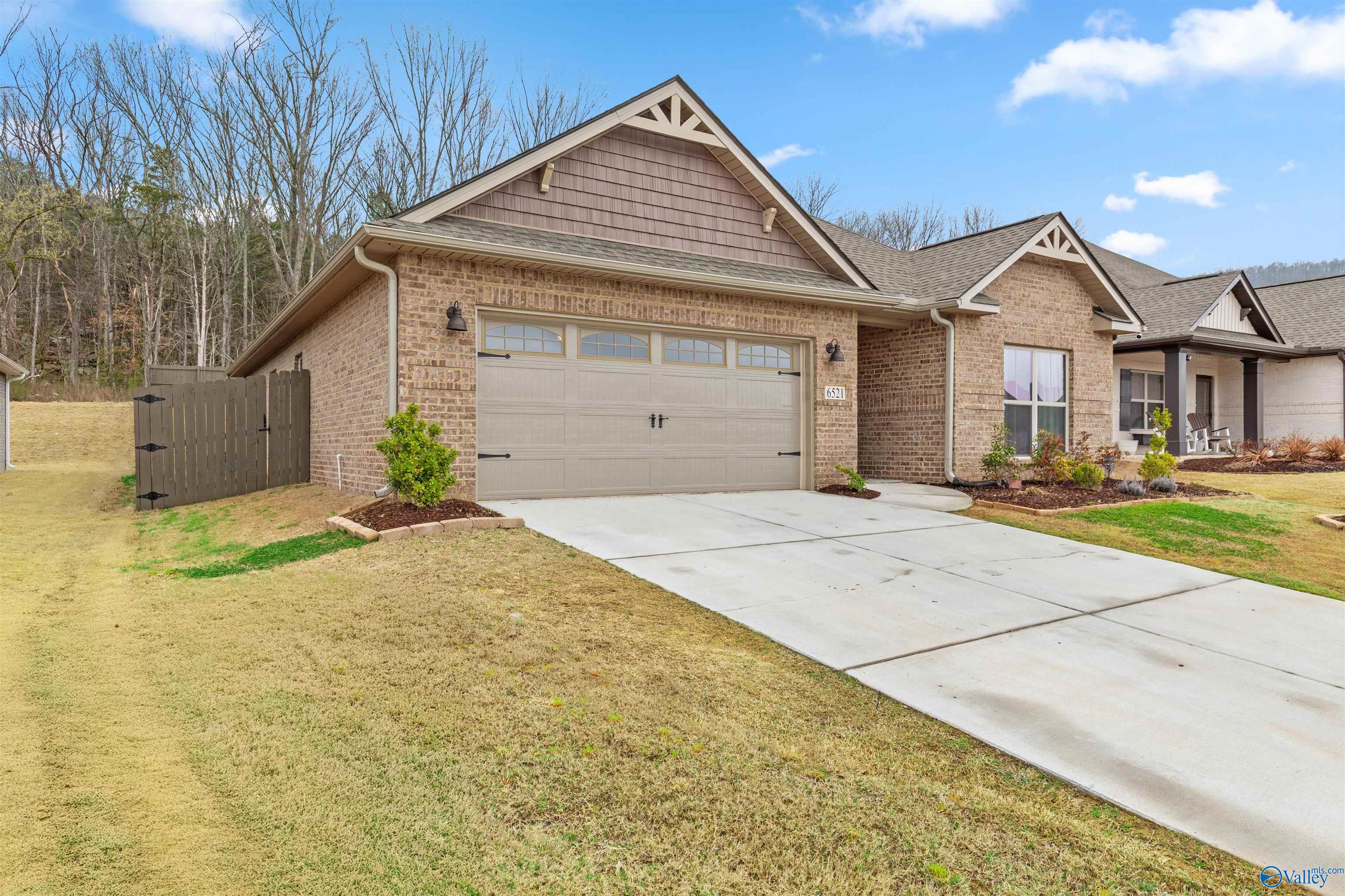 6521 Oak Meadow Drive, Owens Cross Roads, Alabama image 4