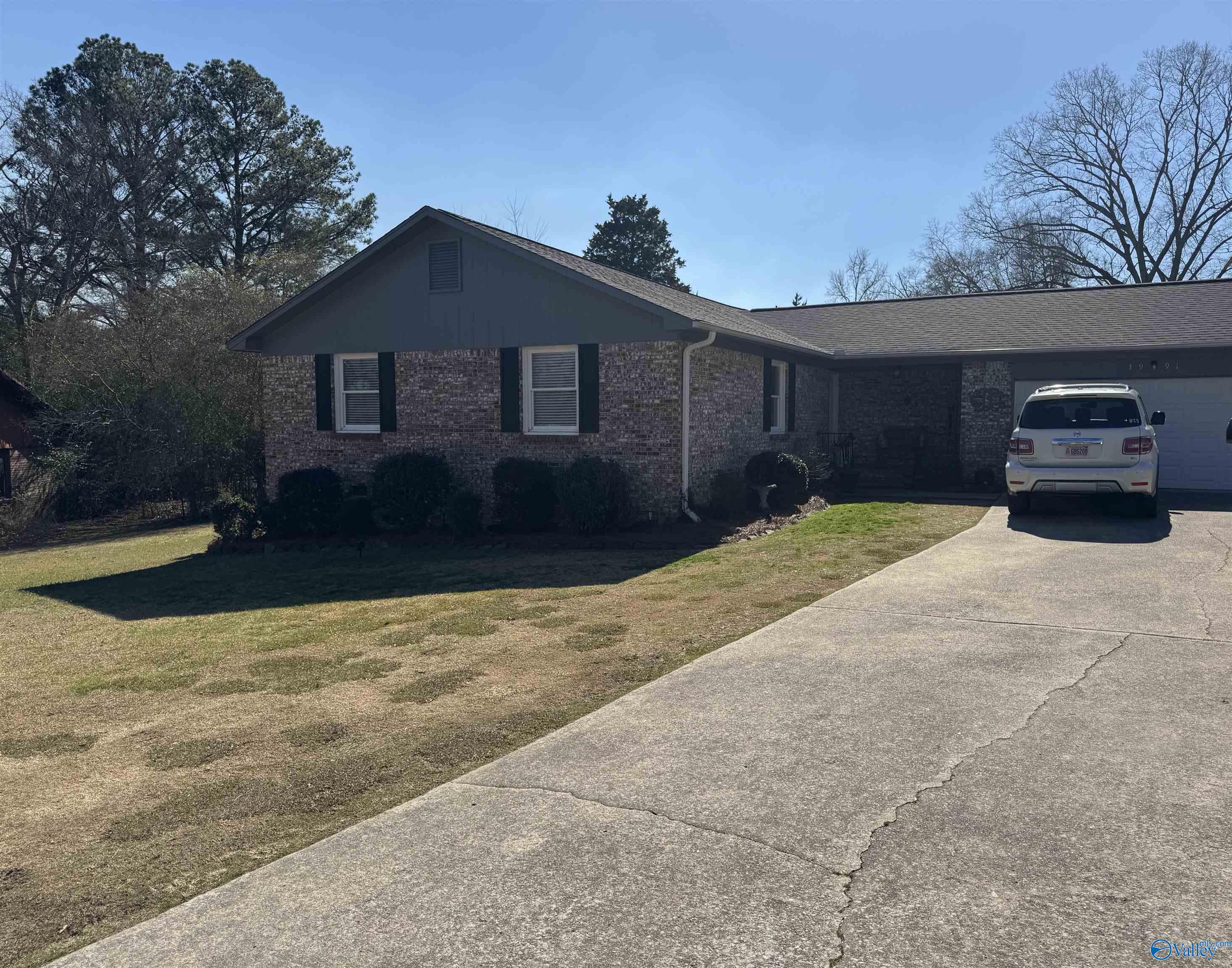 3991 S Southpoint Circle, Southside, Alabama image 2