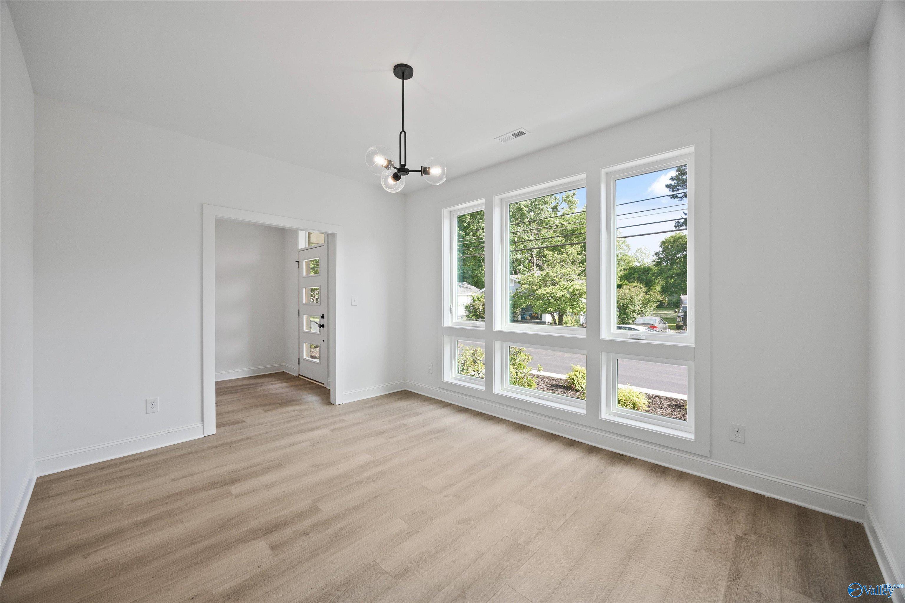 2528 Freeman Road