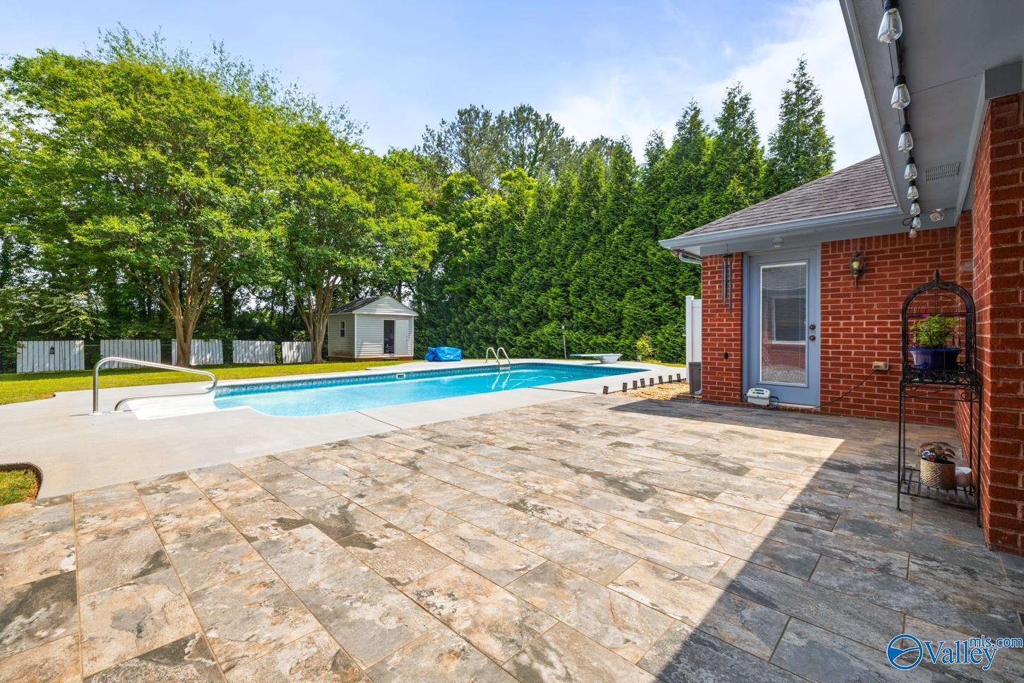 117 Derwent Lane, Huntsville, Alabama image 24