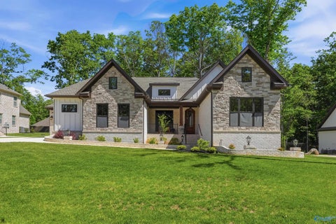 Homes For Sale - 60 Trail Loop Road<br/> Huntsville, AL 35803