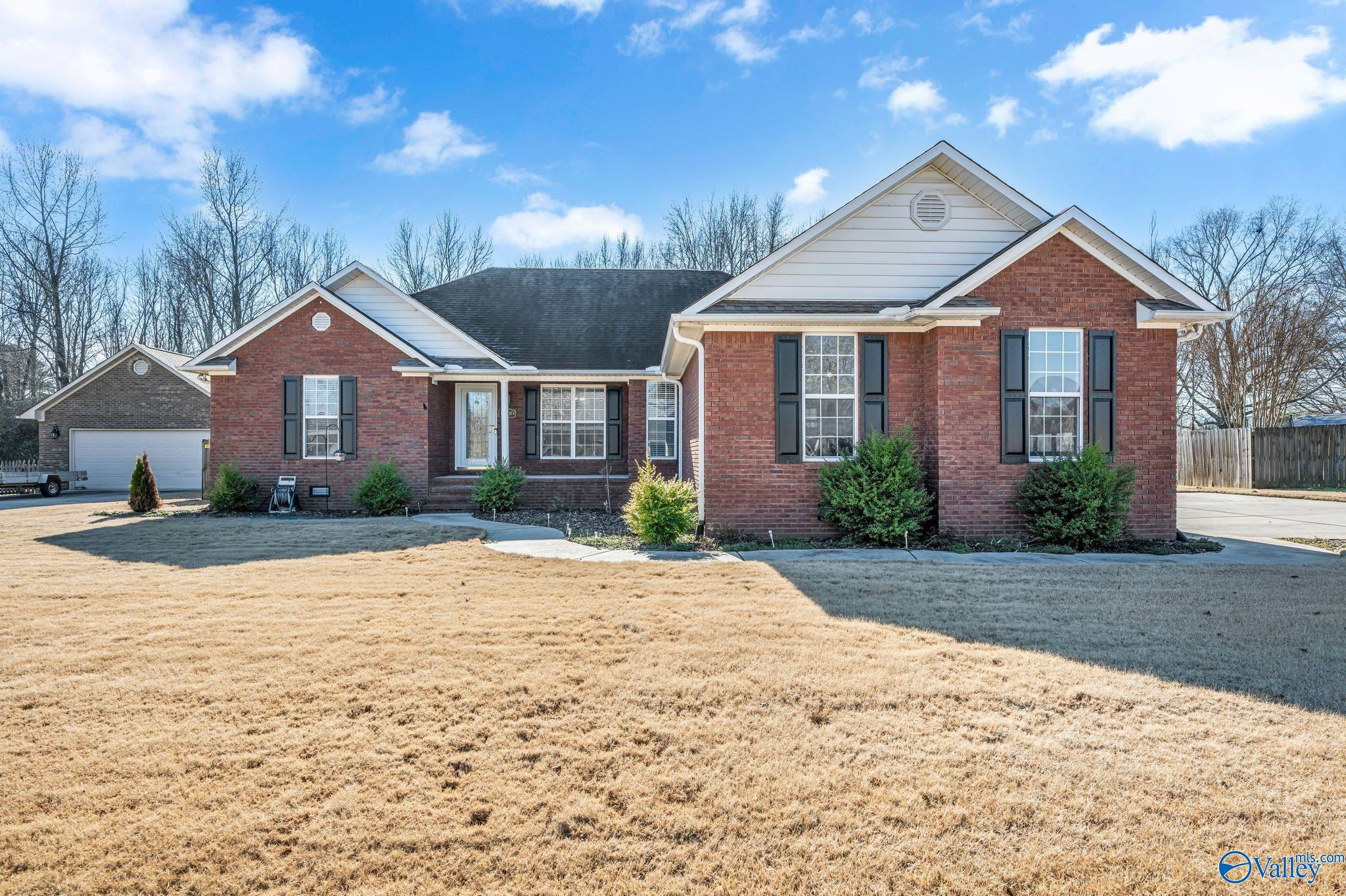 10410 Monks Drive, Athens, Alabama image 1